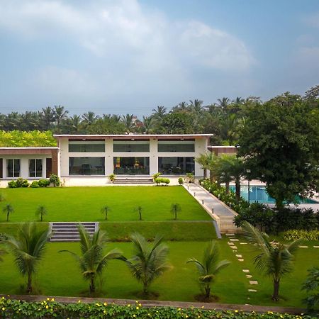 Natures Odyssey By Stayvista - Amidst Lush Greenery With Outdoor Pool And Indoor Activities Chinchavli Exterior foto